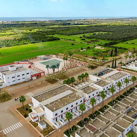 Дом отдыха Mery Villaggio Chiusurelle Торре-Лапилло
