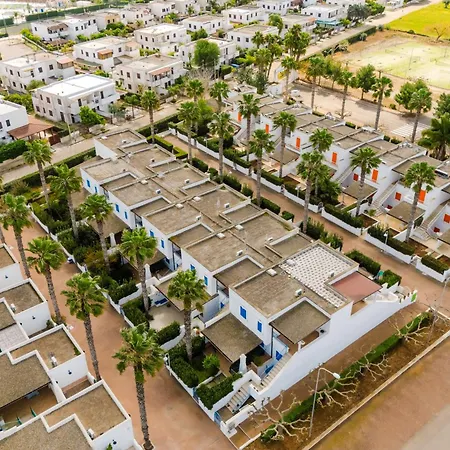 Holiday home Mery Villaggio Chiusurelle Torre Lapillo