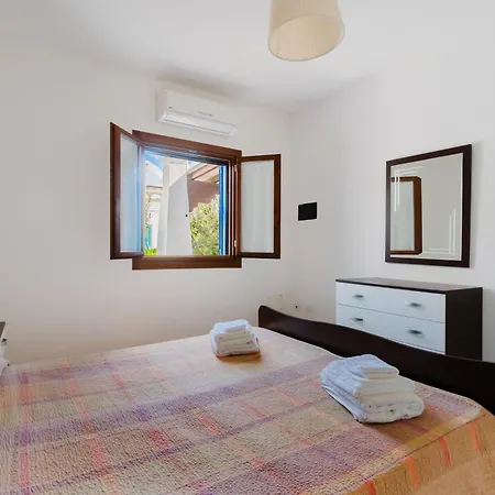Holiday home Mery Villaggio Chiusurelle Torre Lapillo